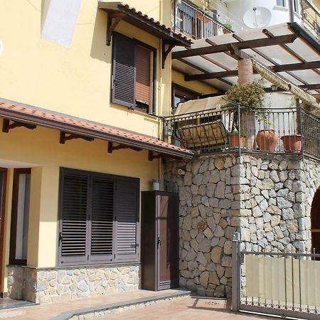 Villa Le Giare Ospitalita Diffusa Аджерола Экстерьер фото